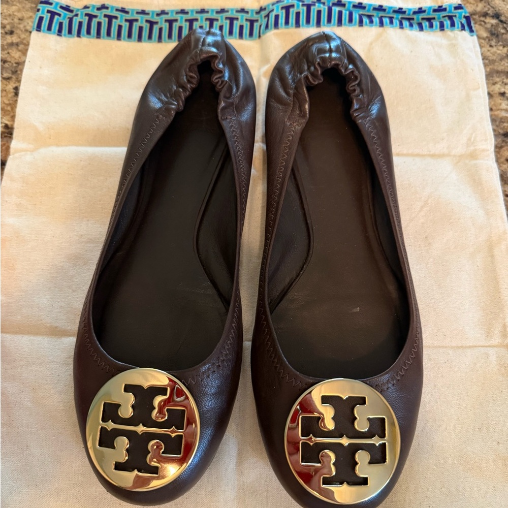 Tory Burch Minnie Travel Brown Ballet Flats with Gold Logo size 8.5